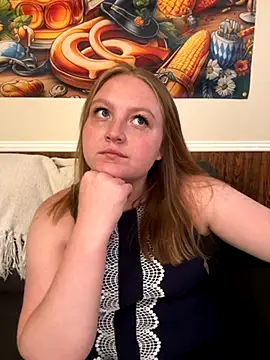 Snapshot of PhatAssBlond chatting on 09.16.25 PhatAssBlond online show from 09.16.25