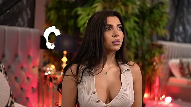 NicoleCellini online show from 12.19.25