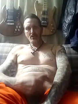 2Hot2gether69 online show from 03.06.25