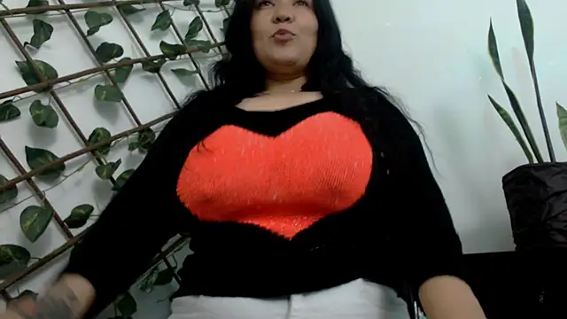 Donniia online show from 01.12.25