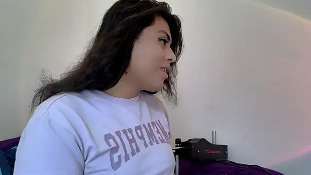 Snapshot of Ariana_Rodriguez_ chatting on 03.15.25 Ariana Rodriguez online show from 03.15.25