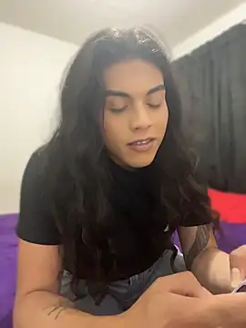 Snapshot of Ariana_Rodriguez_ chatting on 06.11.26 Ariana Rodriguez online show from 06.11.26
