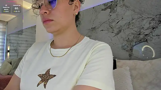 LIZ HOLMES online show from 01.17.26