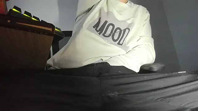 s sven03 online show from 10.27.25