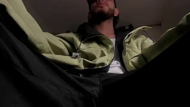 Snapshot of s_sven03 chatting on 06.15.26 s sven03 online show from 06.15.26
