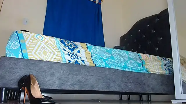 Valenn rey online show from 02.15.25