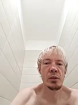 Snapshot of Julien_emperor chatting on 03.09.26 Julien emperor online show from 03.09.26