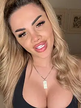 KimberDeee online show from 01.17.25