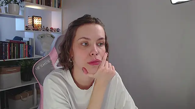 milly ross online show from 02.14.25