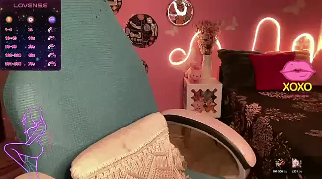 Snapshot of Kanika_9_ chatting on 02.11.25 Kanika 9 online show from 02.11.25