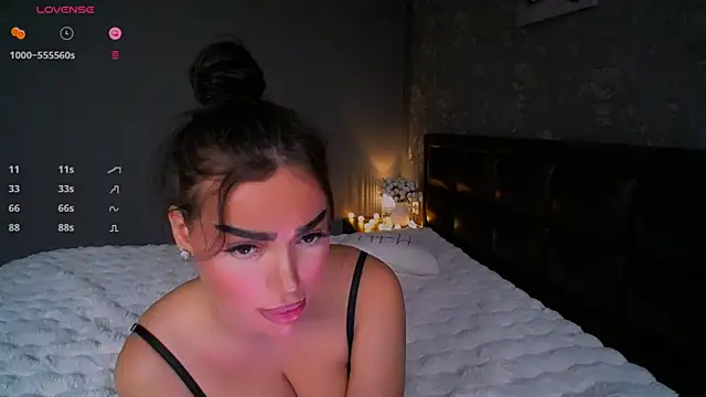 babyleilaa online show from 12.11.24