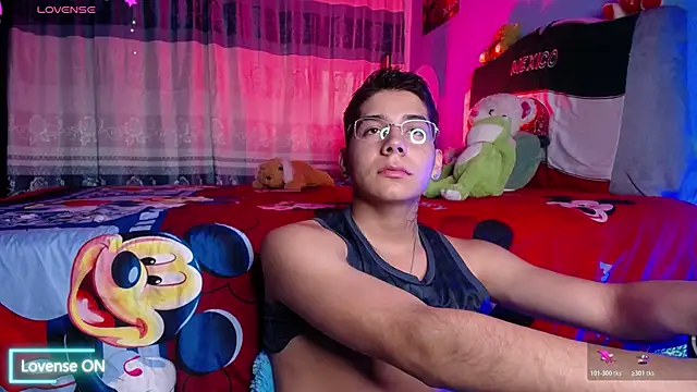 Snapshot of mexican_cum chatting on 11.16.25 mexican cum online show from 11.16.25