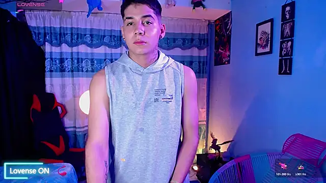 Snapshot of mexican_cum chatting on 12.03.25 mexican cum online show from 12.03.25