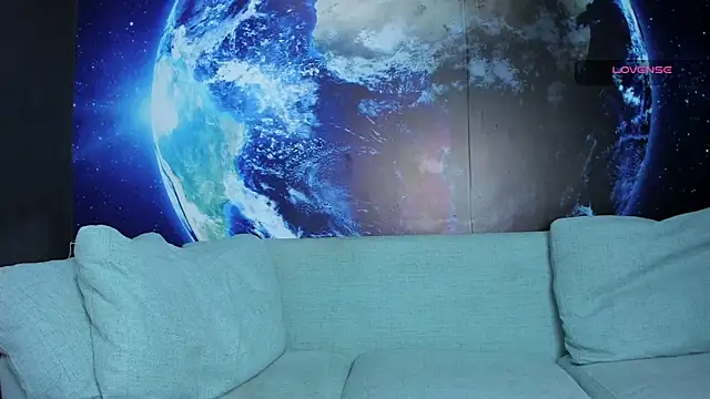 delessandro world online show from 01.26.25