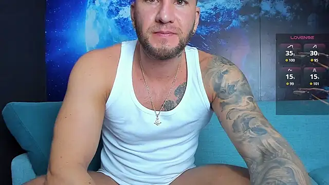 Snapshot of delessandro_world chatting on 10.04.25 delessandro world online show from 10.04.25