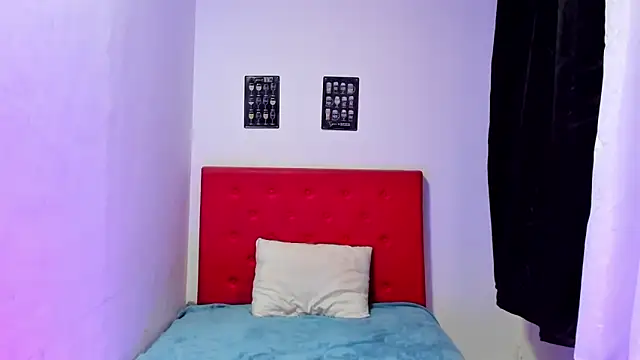 Snapshot of brenda_sofia2 chatting on 02.25.25 brenda sofia2 online show from 02.25.25