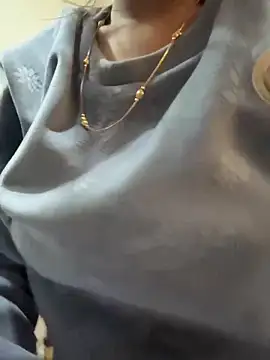 Snapshot of AASHI66 chatting on 01.08.25 AASHI66 online show from 01.08.25