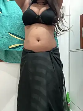 Snapshot of AASHI66 chatting on 10.23.25 AASHI66 online show from 10.23.25