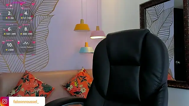 Snapshot of FaloonRoussel chatting on 02.22.25 FaloonRoussel online show from 02.22.25
