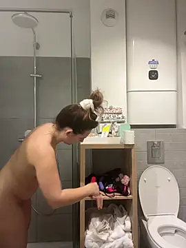 lyajoliee online show from 02.10.26