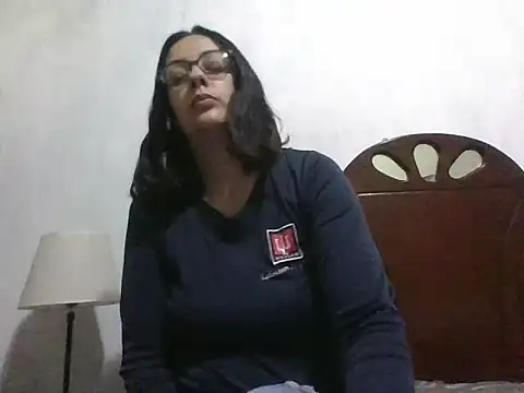 Samanthat33 online show from 12.12.24