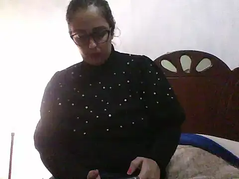 Samanthat33 online show from 01.05.25