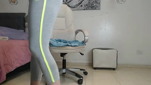 ghostwoman online show from 10.25.25