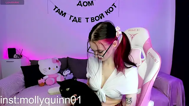 lilMollyStuart online show from 12.16.24