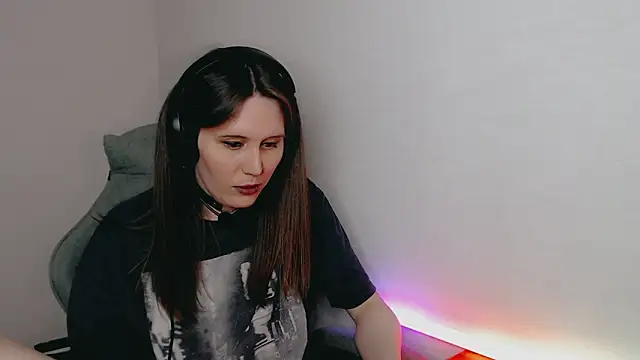 Snapshot of tracy_cooper chatting on 01.06.25 tracy cooper online show from 01.06.25