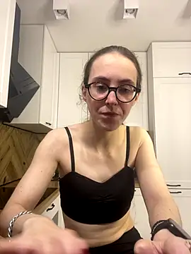 MartiniiSelenna online show from 10.23.25