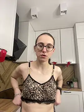 MartiniiSelenna online show from 04.17.26