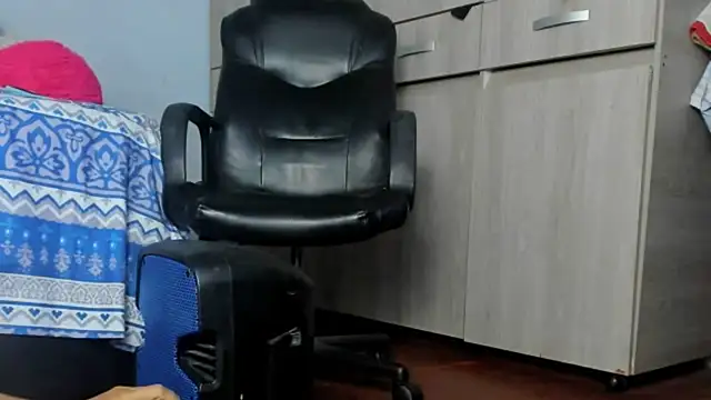 milf danielaa online show from 02.14.25