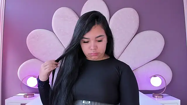 MarianaGarciaa   online show from 09.29.25