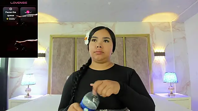 MarianaGarciaa   online show from 11.11.25