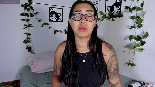 melanieecox online show from 09.26.25