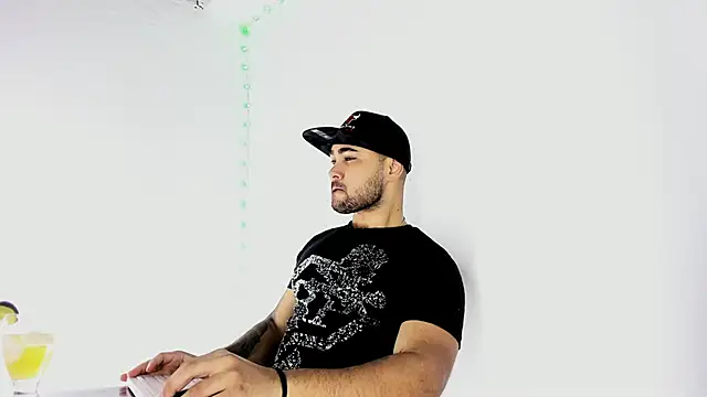 Sebas-hott online show from 09.14.25