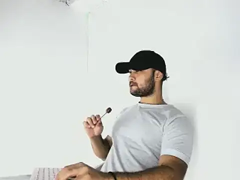 Sebas-hott online show from 10.11.25