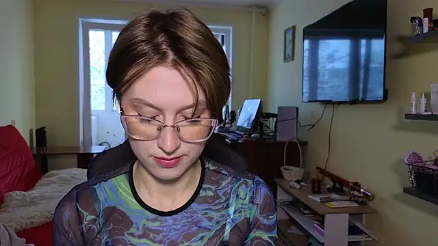 Snapshot of MalvinaBlum chatting on 11.12.25 MalvinaBlum online show from 11.12.25