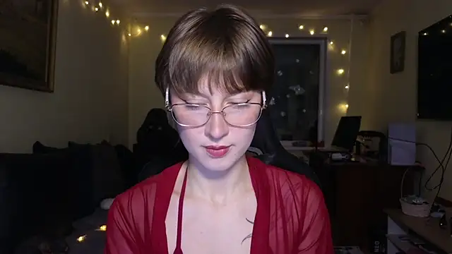 Snapshot of MalvinaBlum chatting on 12.19.25 MalvinaBlum online show from 12.19.25