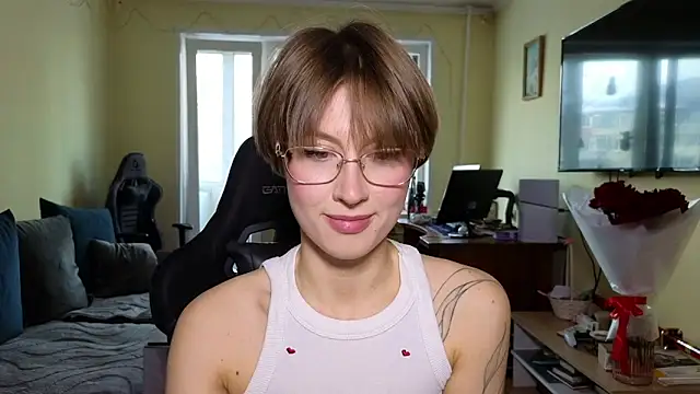 Snapshot of MalvinaBlum chatting on 02.14.26 MalvinaBlum online show from 02.14.26