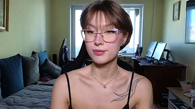 Snapshot of MalvinaBlum chatting on 02.21.26 MalvinaBlum online show from 02.21.26