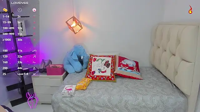 nailah love1 online show from 12.16.24