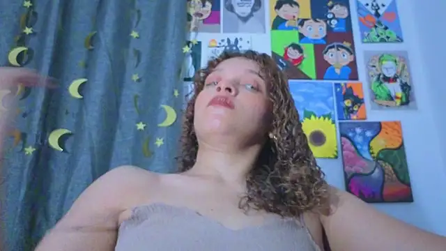 Snapshot of Ada_gales_ chatting on 05.05.26 Ada gales online show from 05.05.26