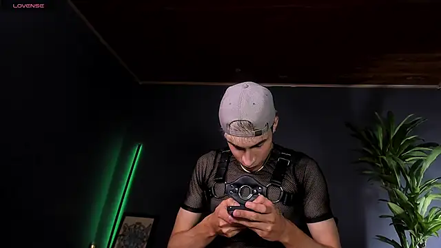 Angel Snowhotxxx online show from 11.28.25