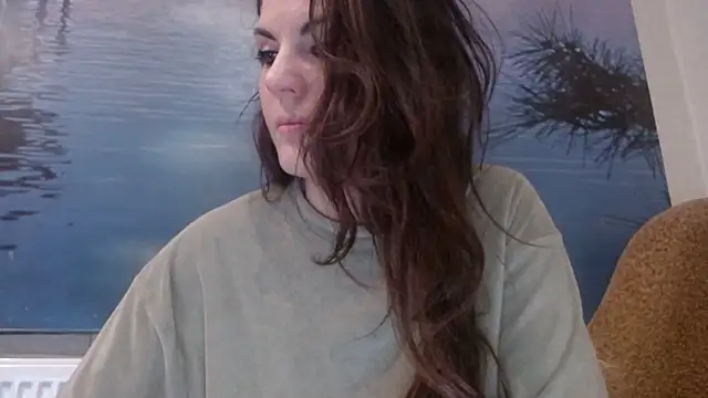 Snapshot of AliceTailor chatting on 10.07.25 AliceTailor online show from 10.07.25