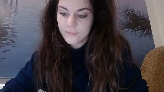 Snapshot of AliceTailor chatting on 10.12.25 AliceTailor online show from 10.12.25