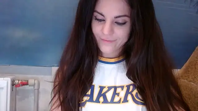 Snapshot of AliceTailor chatting on 10.15.25 AliceTailor online show from 10.15.25