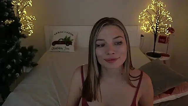 IceDanielles online show from 12.05.24