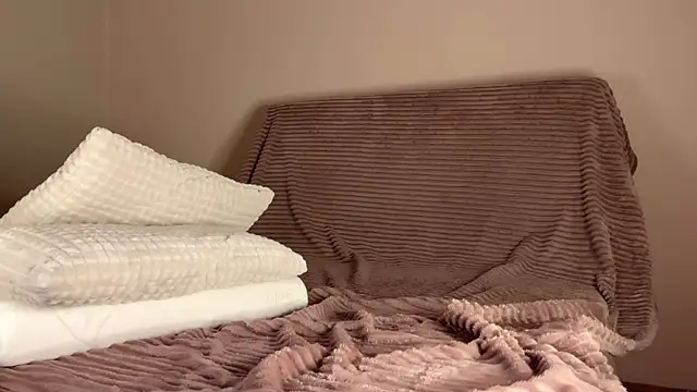 itsmaxxbaby  online show from 01.14.26