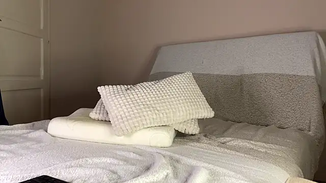 itsmaxxbaby  online show from 04.16.26